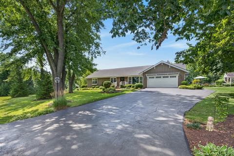 Tiny photo for 40W755 Bridle Creek Drive, St. Charles, IL 60175 (MLS # 12716396)