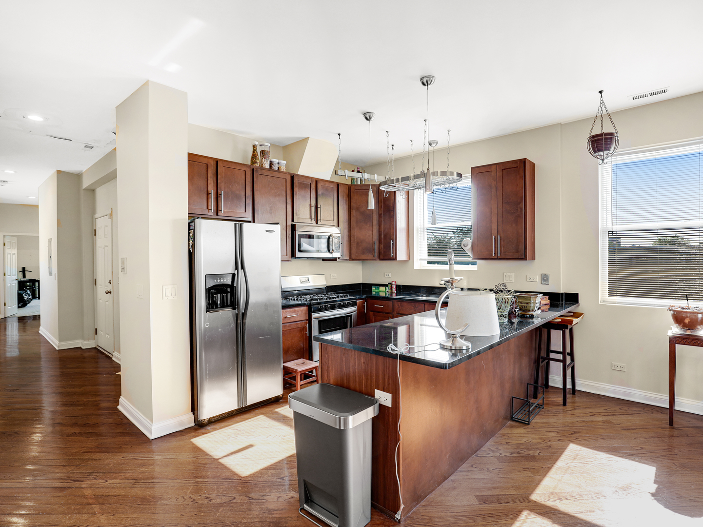 2225 W Monroe Street 4