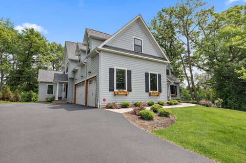 Tiny photo for 6921 Inverway Drive, Lakewood, IL 60014 (MLS # 12740139)