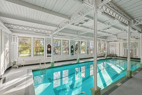 Tiny photo for 5555 N SHERIDAN Road #1504, Chicago, IL 60640 (MLS # 12507816)