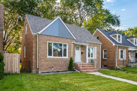 A home in Calumet Park