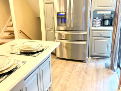 Tiny photo for 16811 Louis Court, South Holland, IL 60473 (MLS # 12488541)