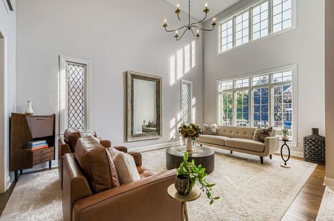 Tiny photo for 28 Windsor Drive, Elmhurst, IL 60126 (MLS # 12482319)