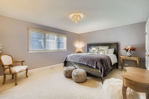 Tiny photo for 28 Windsor Drive, Elmhurst, IL 60126 (MLS # 12482319)