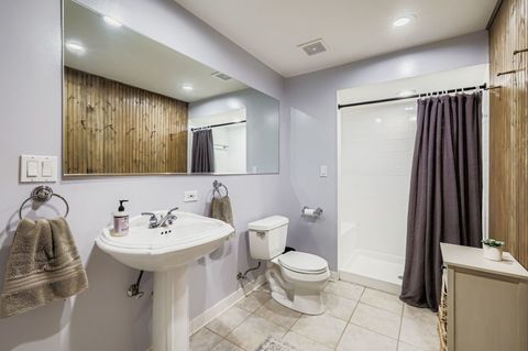 Tiny photo for 28 Windsor Drive, Elmhurst, IL 60126 (MLS # 12482319)