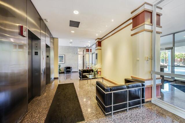 601 E 32nd Street 210-211