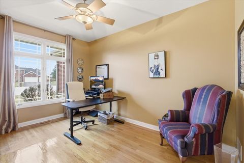 Tiny photo for 13106 Fox Hill Court, Lemont, IL 60439 (MLS # 12587820)