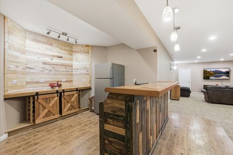 Tiny photo for 13106 Fox Hill Court, Lemont, IL 60439 (MLS # 12587820)