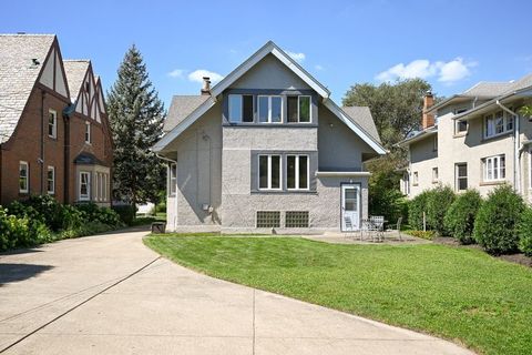 Tiny photo for 727 Clinton Place, River Forest, IL 60305 (MLS # 12456047)