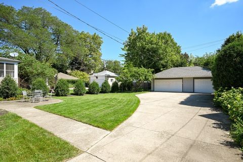 Tiny photo for 727 Clinton Place, River Forest, IL 60305 (MLS # 12456047)