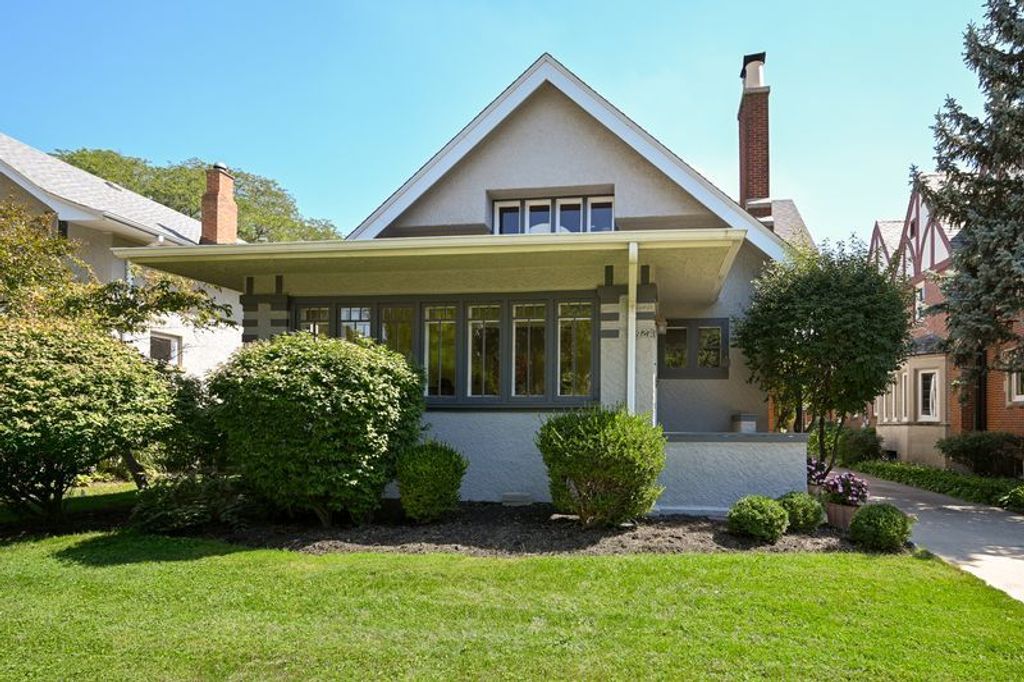 Photo for 727 Clinton Place, River Forest, IL 60305 (MLS # 12456047)