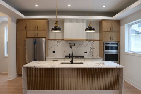 Tiny photo for 10009 S Beverly Avenue, Chicago, IL 60643 (MLS # 12585914)