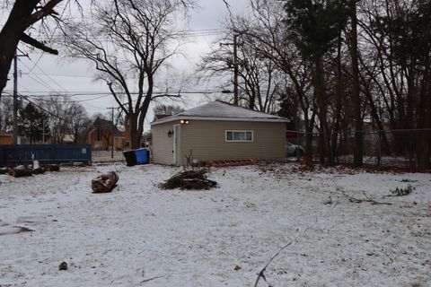 Tiny photo for 10009 S Beverly Avenue, Chicago, IL 60643 (MLS # 12585914)