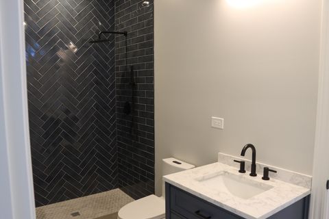 Tiny photo for 10009 S Beverly Avenue, Chicago, IL 60643 (MLS # 12585914)