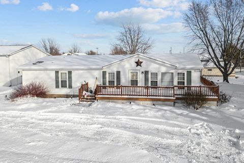 Tiny photo for 409 233rd Street, Aledo, IL 61231 (MLS # 12601369)