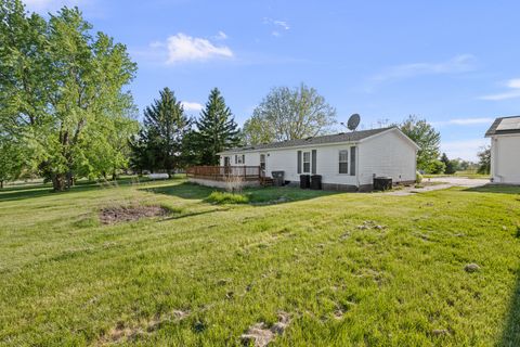Tiny photo for 409 233rd Street, Aledo, IL 61231 (MLS # 12601369)