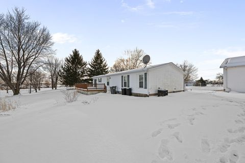 Tiny photo for 409 233rd Street, Aledo, IL 61231 (MLS # 12601369)