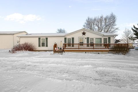 Tiny photo for 409 233rd Street, Aledo, IL 61231 (MLS # 12601369)
