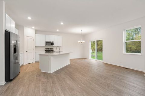 Tiny photo for 32004 Savannah Drive, Lakemoor, IL 60051 (MLS # 12492778)