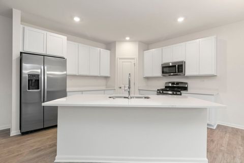 Tiny photo for 32004 Savannah Drive, Lakemoor, IL 60051 (MLS # 12492778)