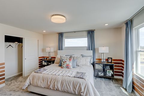 Tiny photo for 320 Kingsport Drive, South Elgin, IL 60177 (MLS # 12518107)