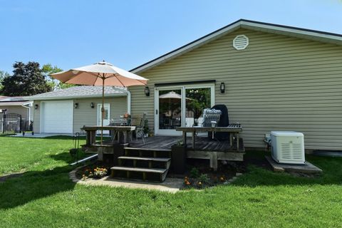Tiny photo for 907 Illini Avenue, Pontiac, IL 61764 (MLS # 12648116)