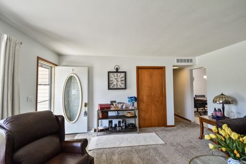 Tiny photo for 907 Illini Avenue, Pontiac, IL 61764 (MLS # 12648116)