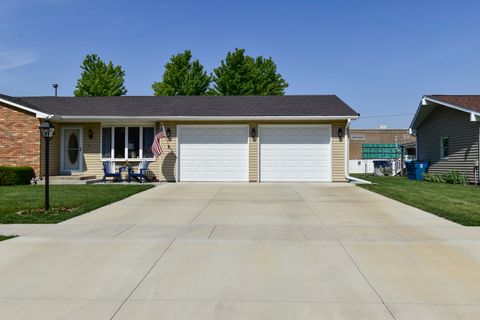 Tiny photo for 907 Illini Avenue, Pontiac, IL 61764 (MLS # 12648116)