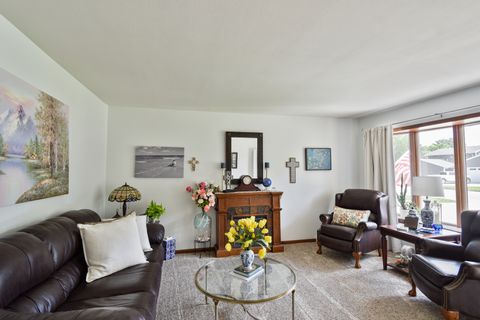 Tiny photo for 907 Illini Avenue, Pontiac, IL 61764 (MLS # 12648116)
