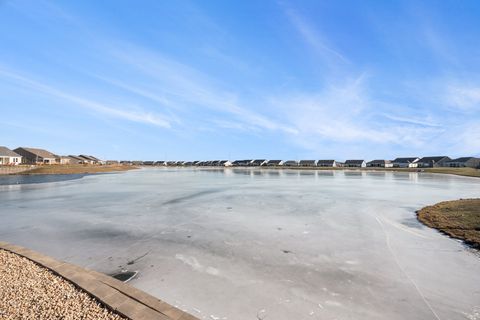 Tiny photo for 3207 Dove Mountain Drive, Aurora, IL 60503 (MLS # 12621179)