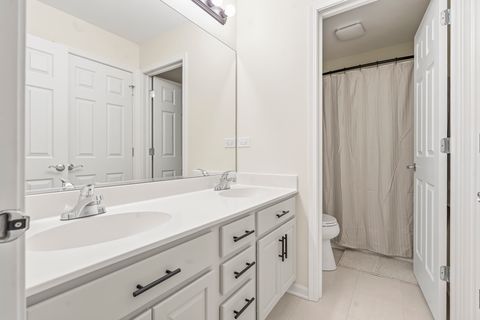 Tiny photo for 21430 Carlton Street, Crest Hill, IL 60403 (MLS # 12603729)
