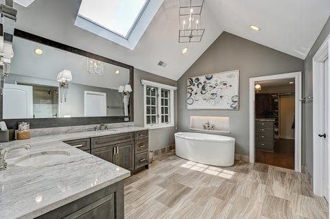 Tiny photo for Hinsdale, IL 60521 (MLS # 12787111)