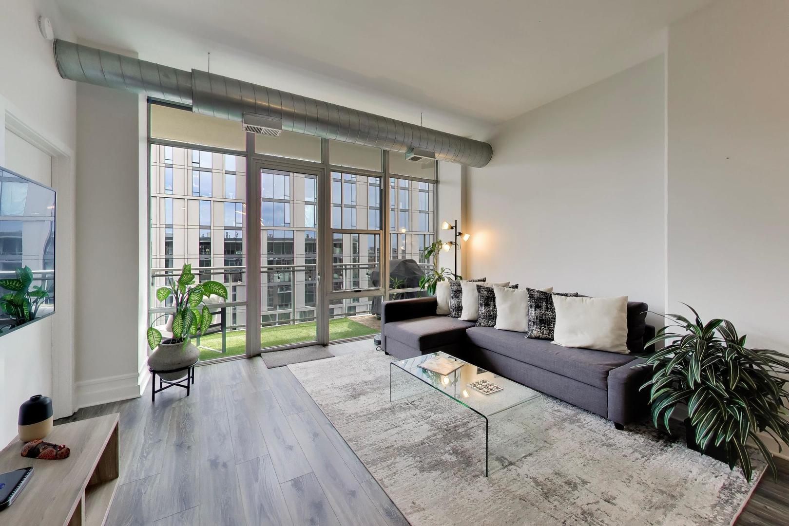 901 W Madison Street 1012
