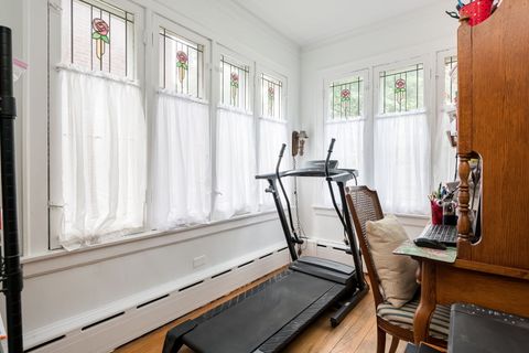 Tiny photo for 1122 N Ridgeland Avenue, Oak Park, IL 60302 (MLS # 12475147)