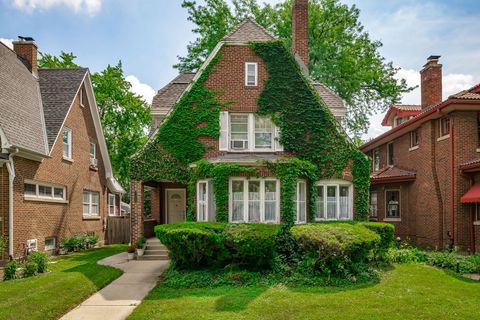 Photo of 1122 N Ridgeland Avenue, Oak Park, IL 60302 (MLS # 12475147)