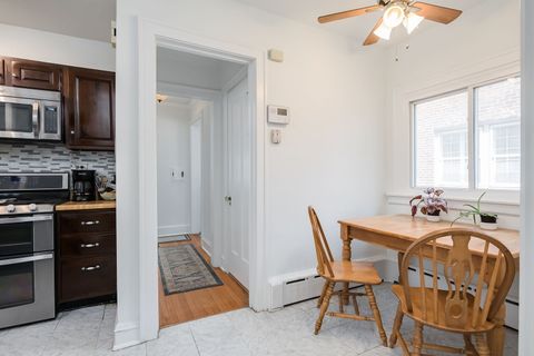 Tiny photo for 1122 N Ridgeland Avenue, Oak Park, IL 60302 (MLS # 12475147)