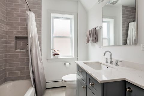 Tiny photo for 1122 N Ridgeland Avenue, Oak Park, IL 60302 (MLS # 12475147)