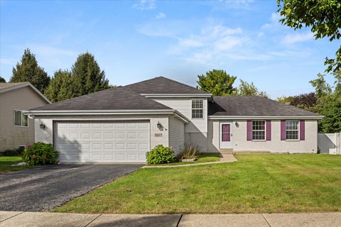 Photo of 1807 LARKSPUR Drive, Plainfield, IL 60586 (MLS # 12770780)