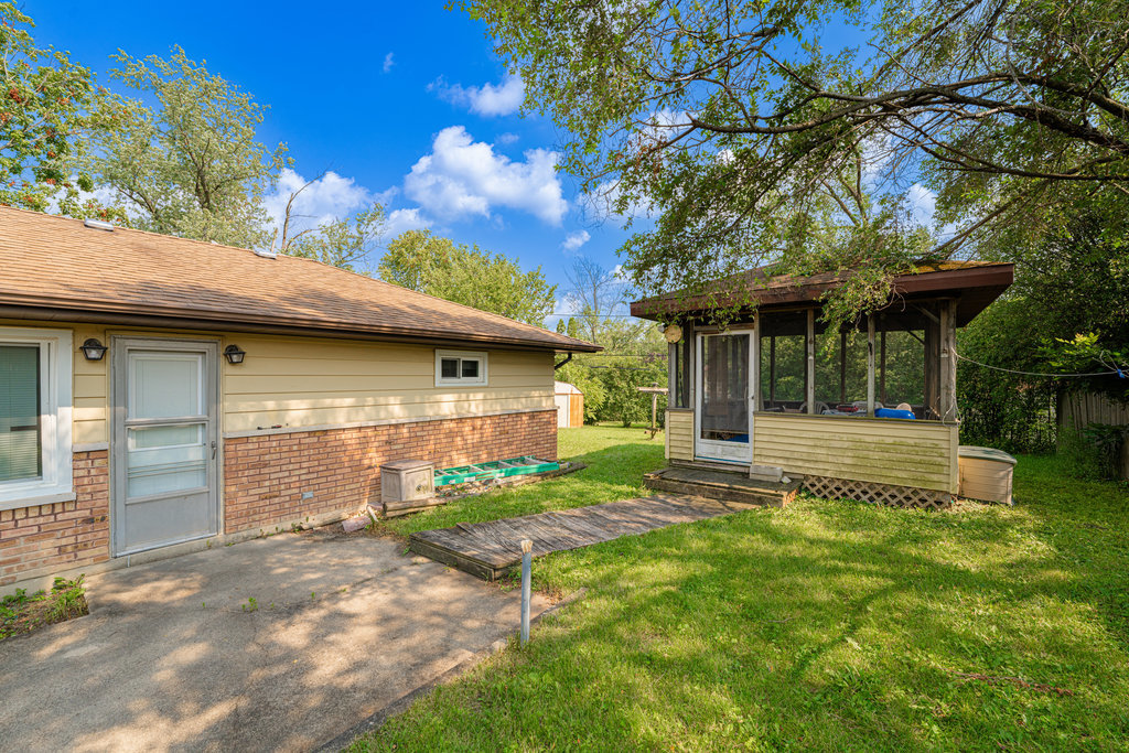 155 Shabbona Drive