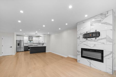 Tiny photo for 1113 N Mozart Street #101, Chicago, IL 60622 (MLS # 12473385)