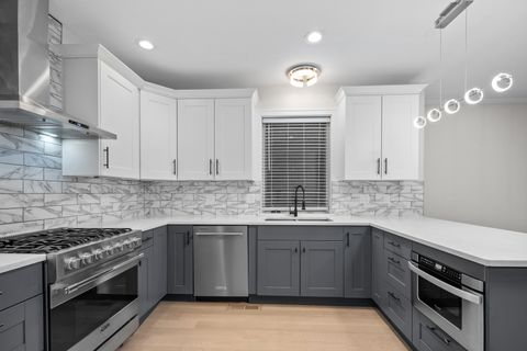 Tiny photo for 1113 N Mozart Street #101, Chicago, IL 60622 (MLS # 12473385)