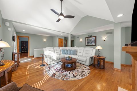 Tiny photo for 5513 Aspen Avenue, Downers Grove, IL 60515 (MLS # 12553801)