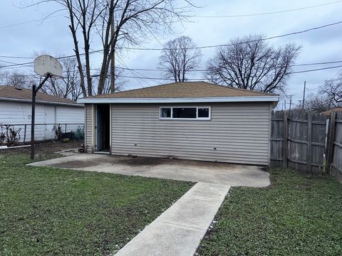 Tiny photo for 15210 Evers Street, Dolton, IL 60419 (MLS # 12608126)