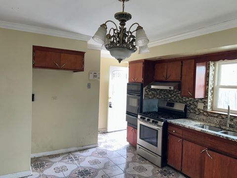 Tiny photo for 15210 Evers Street, Dolton, IL 60419 (MLS # 12608126)