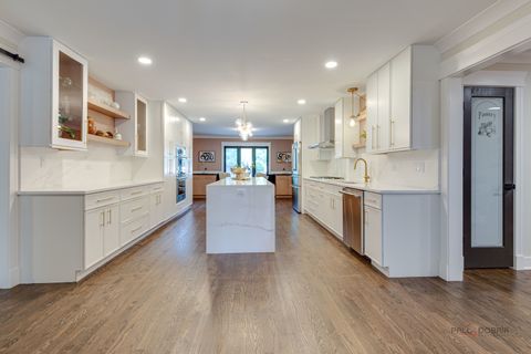 Tiny photo for 2221 Donegal Drive, Darien, IL 60561 (MLS # 12532378)