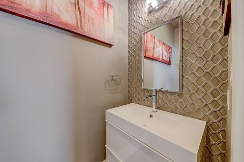 Tiny photo for Chicago, IL 60653 (MLS # 12586761)