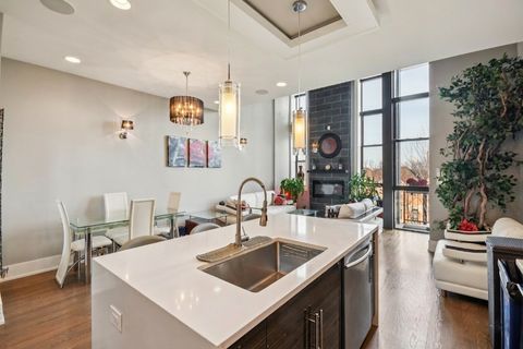 Tiny photo for Chicago, IL 60653 (MLS # 12586761)
