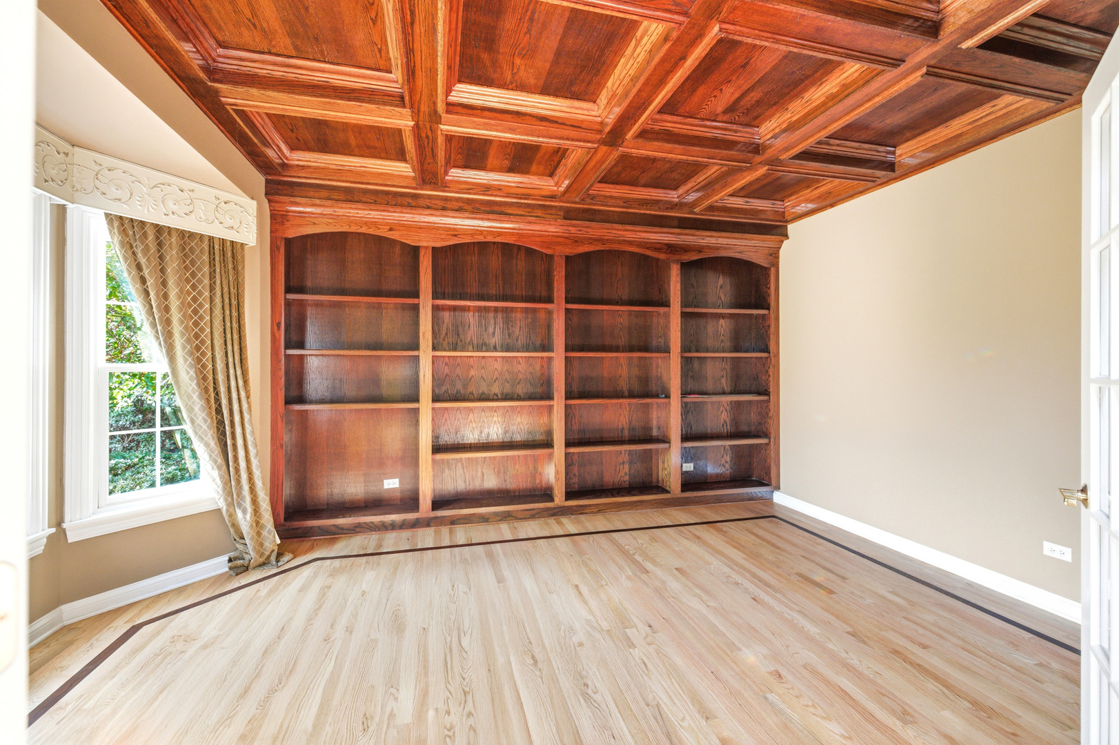 37W004 Ridgewood Drive