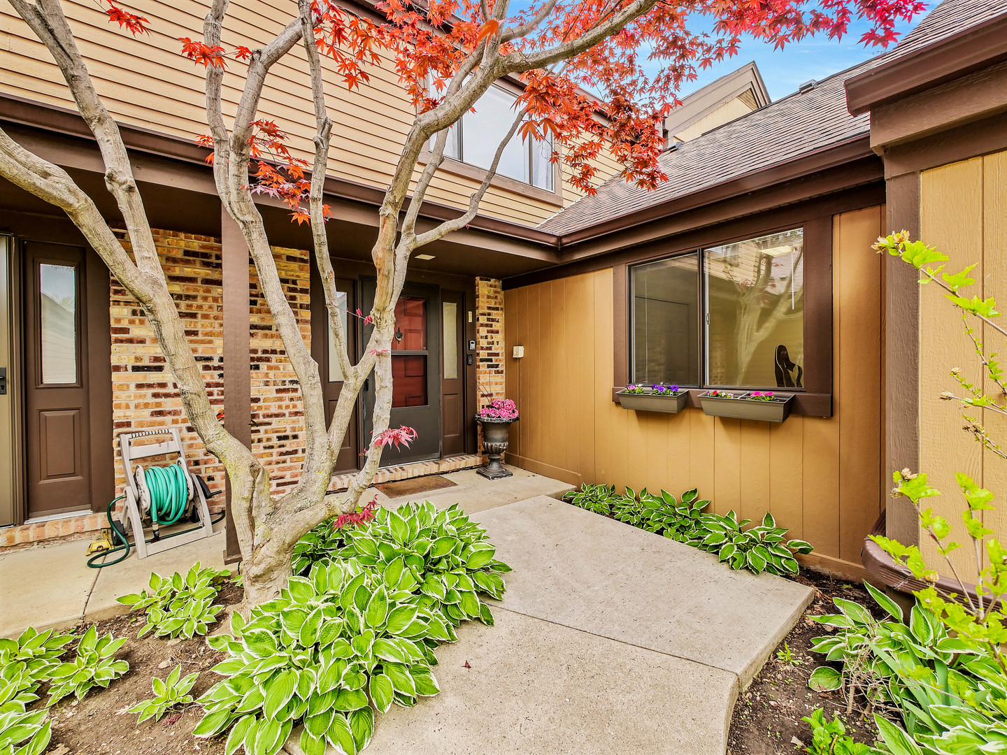 1336 Fairfax Lane