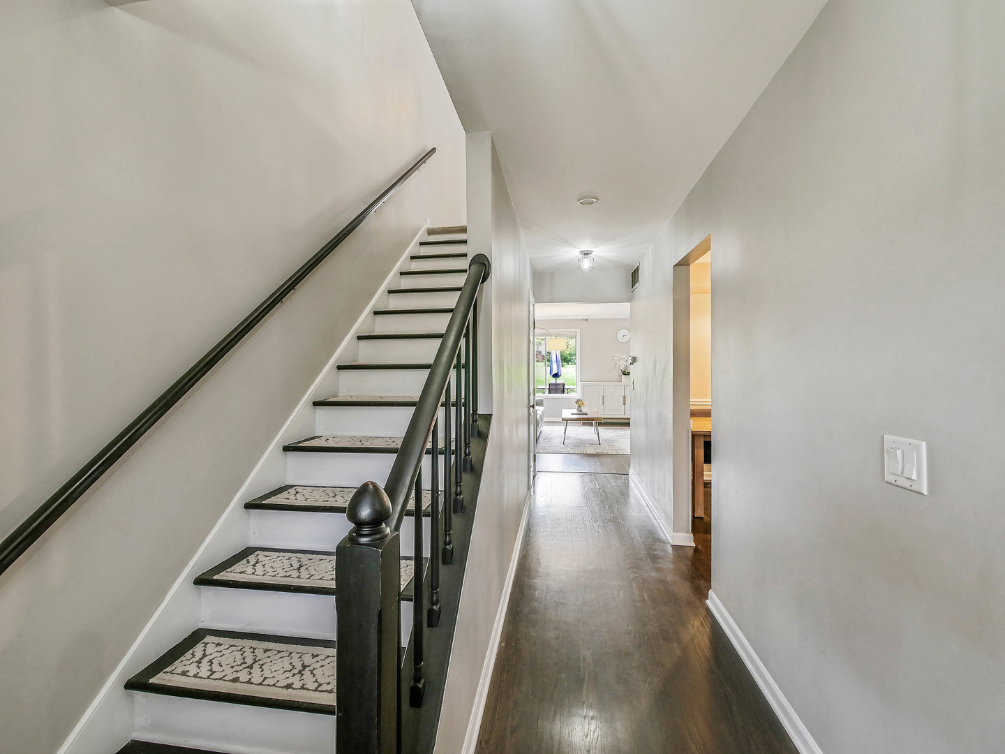 1336 Fairfax Lane